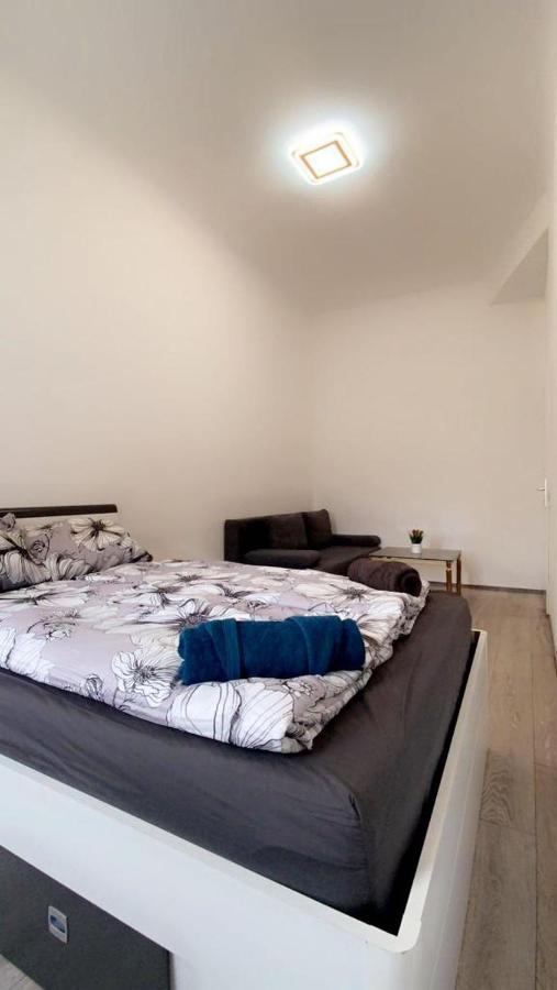 Private Room In Shared Apartment Pr4-9 Vídeň Exteriér fotografie
